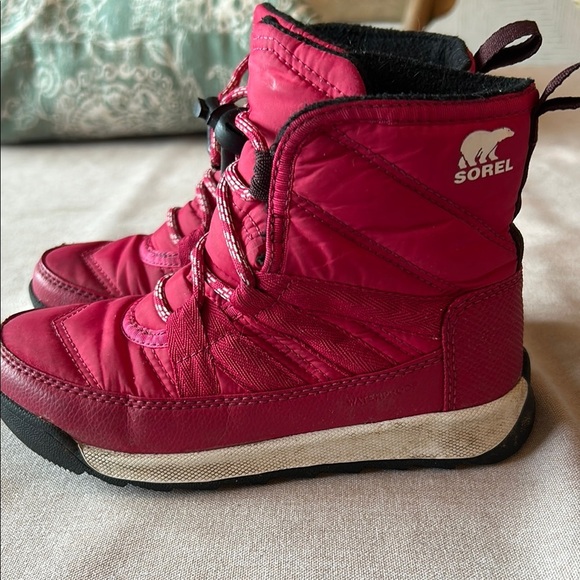 Sorel Pink Quilted Winter Boots with Insulation - Picture 2 of 4